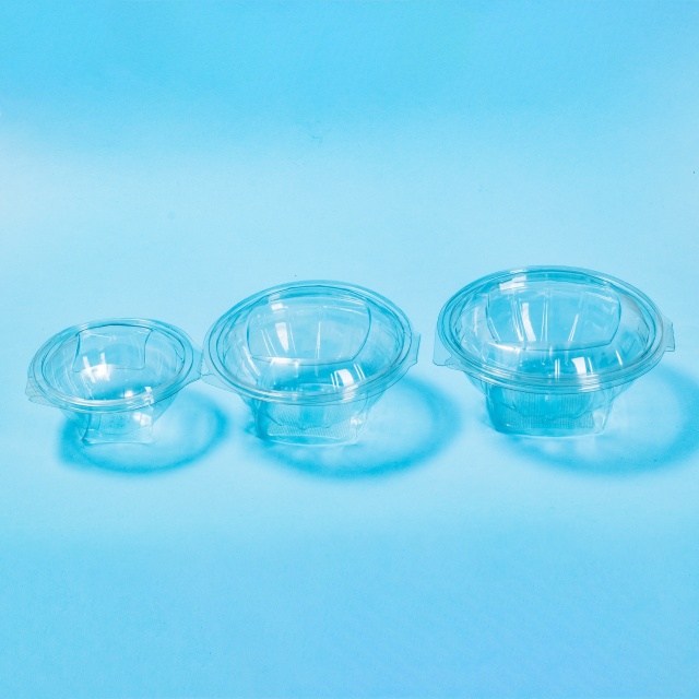 Caserolă cu capac atașat